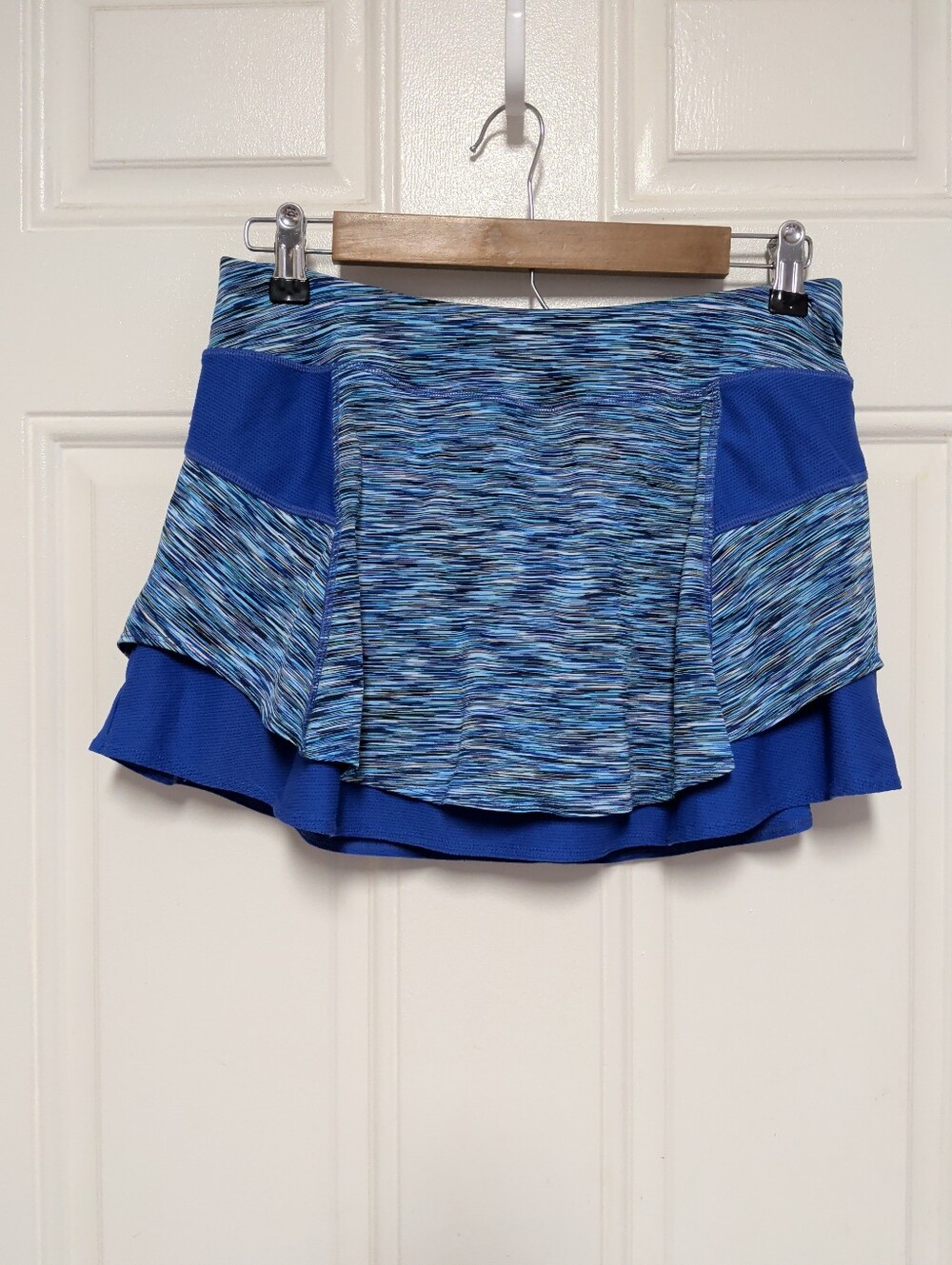 Athleta Women's Skort Bustle Layered Skirt Inner Shorts Size Small
